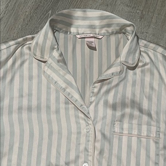 Victoria’s Secret Striped Satin Pajama Set - Picture 3 of 16